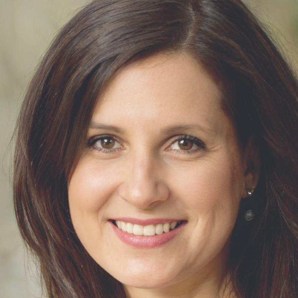 Dr. Sarah Müller, Bildungsexpertin