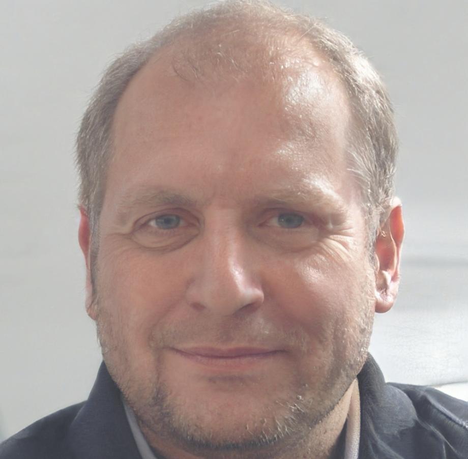 Geschäftsführer von cyrenothival